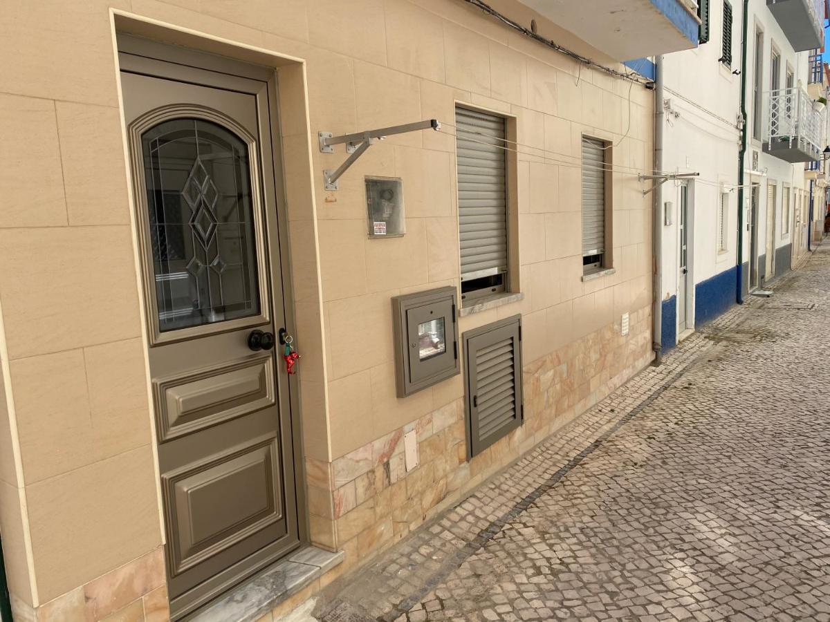 Avo Velha - Faneca Apartamentos Nazaré Exterior photo